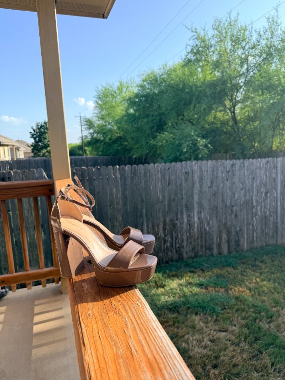 Madden girl - Platform Dress Sandals (Grey)